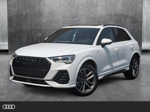 2025 Audi Q3 Premium 45 TFSI S line quattro Tiptronic