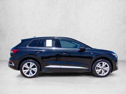Mythos Black Metallic 2023 Audi Q4 e-tron Premium Plus 50 quattro