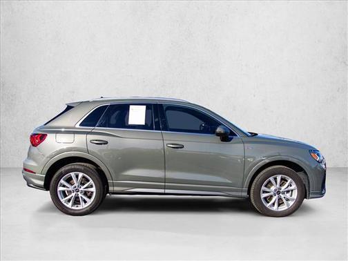 2025 Audi Q3 Premium 45 TFSI S line quattro Tiptronic
