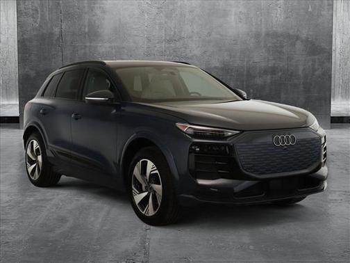 2025 Audi Q6 e-tron Premium Plus quattro
