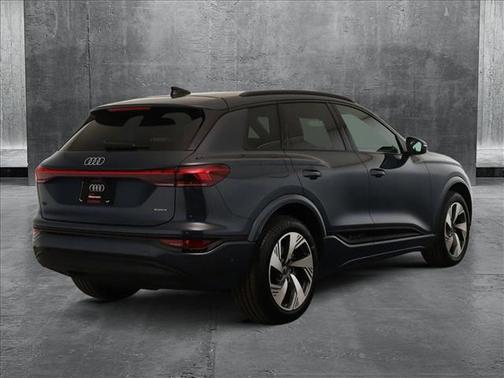 2025 Audi Q6 e-tron Premium Plus quattro