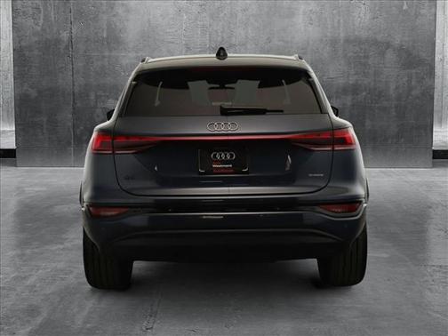 2025 Audi Q6 e-tron Premium Plus quattro