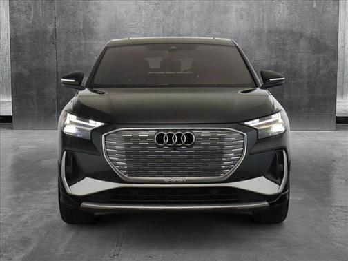 2025 Audi Q4 e-tron Sportback Prestige 55 quattro
