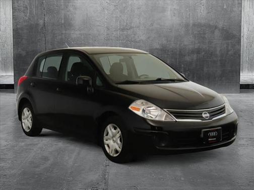 2010 Nissan Versa 1.8 S