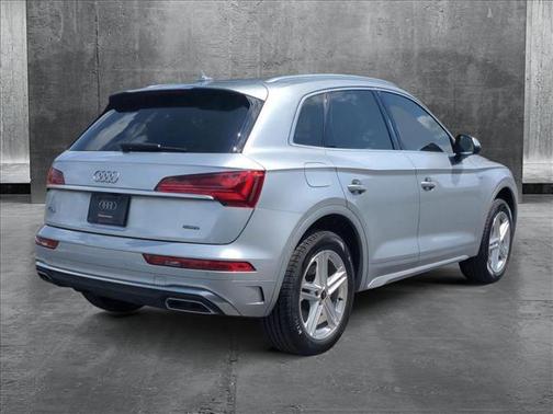 2021 Audi Q5 Premium Plus 55 TFSI e quattro S tronic