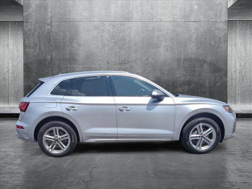 2021 Audi Q5 Premium Plus 55 TFSI e quattro S tronic