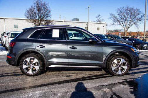 2023 Audi Q5 40 Premium Plus