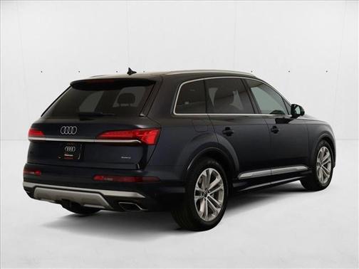 2025 Audi Q7 55 Prestige