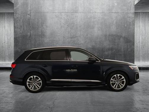 2025 Audi Q7 55 Prestige