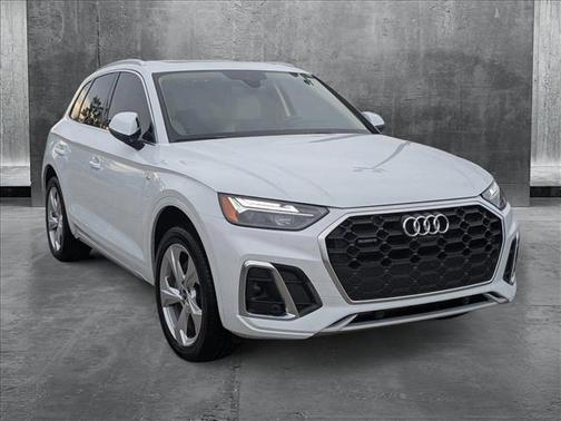2023 Audi Q5 45 S line Premium Plus