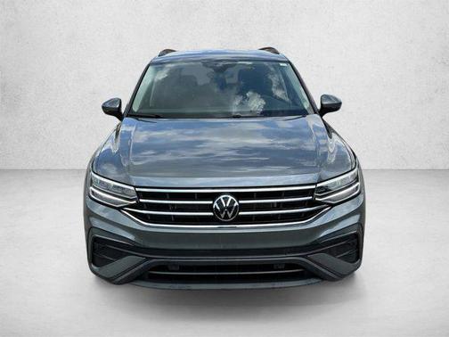 Platinum Gray Metallic 2024 Volkswagen Tiguan 2.0T S