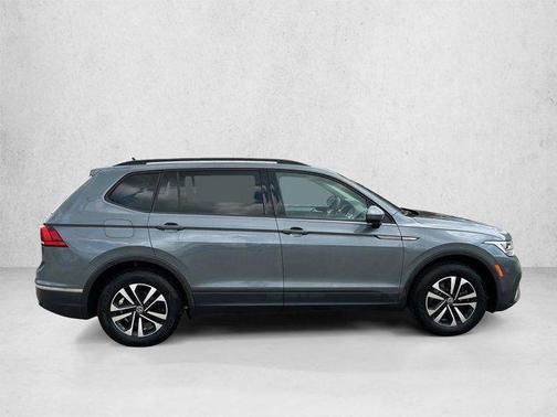 Platinum Gray Metallic 2024 Volkswagen Tiguan 2.0T S
