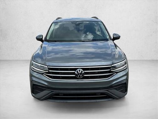 Platinum Gray Metallic 2024 Volkswagen Tiguan 2.0T S