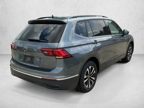 Platinum Gray Metallic 2024 Volkswagen Tiguan 2.0T S