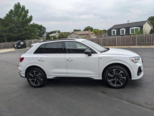 2025 Audi Q3 45 S line Premium Plus