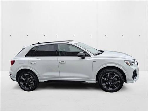 2025 Audi Q3 45 S line Premium Plus