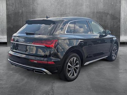 2023 Audi Q5 45 S line Premium Plus