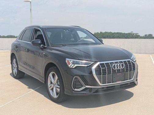 2024 Audi Q3 45 S line Premium Plus