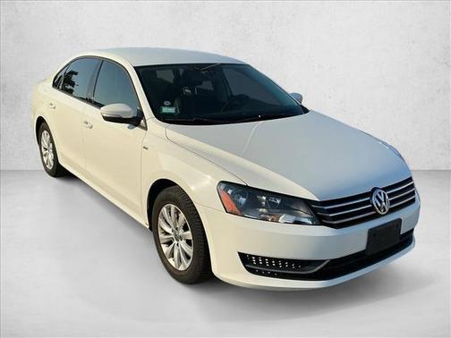 2014 Volkswagen Passat 1.8T S