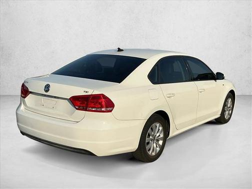 2014 Volkswagen Passat 1.8T S