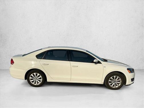 2014 Volkswagen Passat 1.8T S