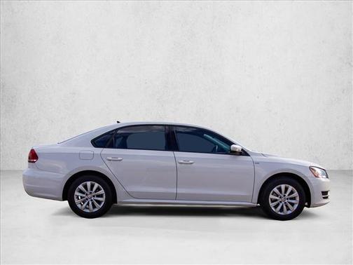 2014 Volkswagen Passat 1.8T S