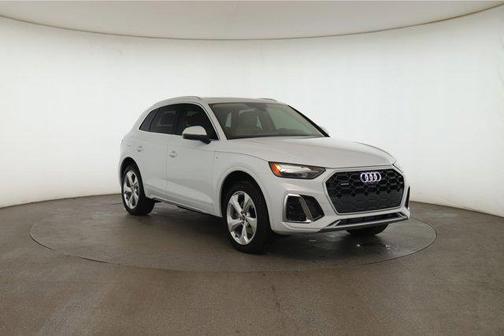 2025 Audi Q5 45 S line Premium Plus