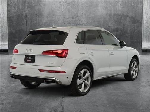 2025 Audi Q5 45 S line Premium Plus