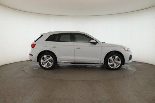 2025 Audi Q5 45 S line Premium Plus