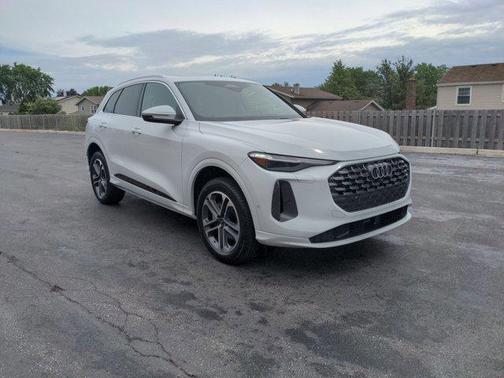 2025 Audi Q5 Premium Plus TFSI quattro S tronic