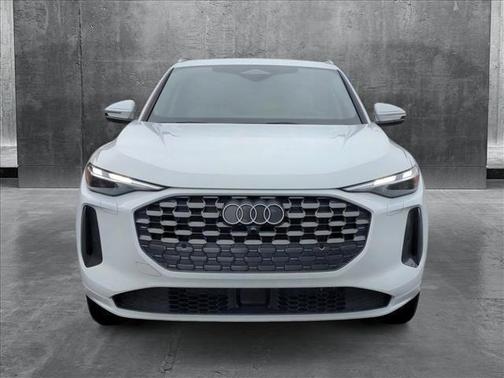 2025 Audi Q5 Premium