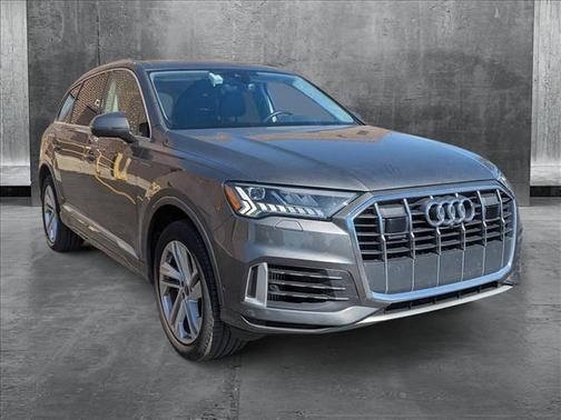 2024 Audi Q7 55 Premium Plus