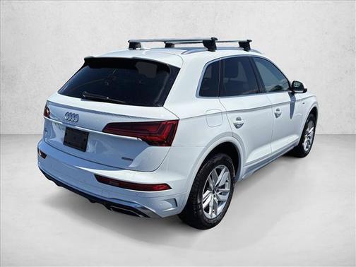 Ibis White 2023 Audi Q5 45 S line Premium