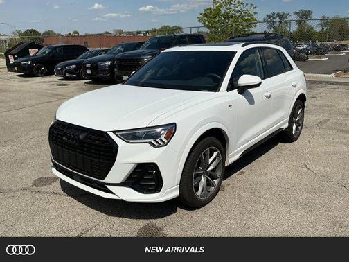 Arkona White 2025 Audi Q3 Premium 45 TFSI S line quattro Tiptronic