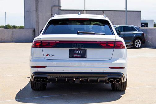Glacier White Metallic 2026 Audi SQ8 4.0T Prestige