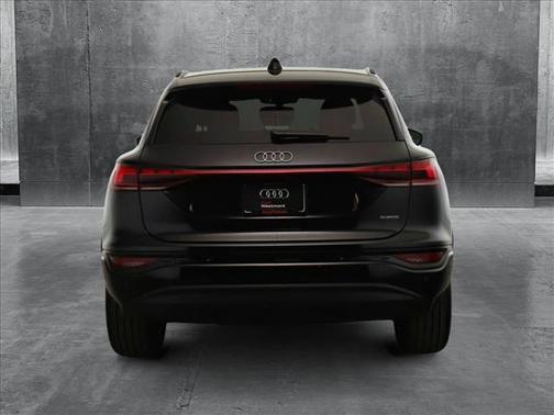 2025 Audi Q6 e-tron Premium quattro