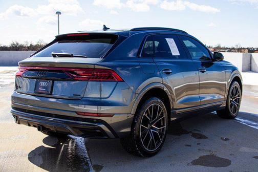 2021 Audi Q8 55 Premium Plus