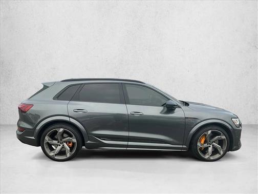 2022 Audi e-tron S Prestige