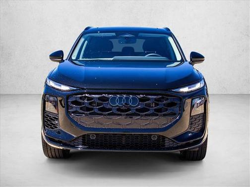 Mythos Black Metallic 2026 Audi Q3 TFSI quattro S tronic