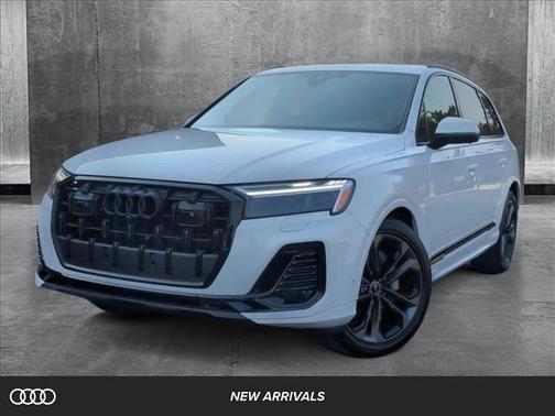 2025 Audi Q7 55 Premium Plus