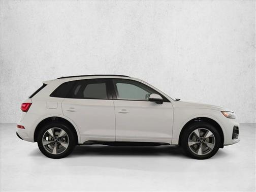 2025 Audi Q5 40 Premium