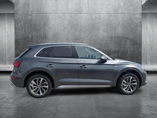 2022 Audi Q5 45 S line Premium