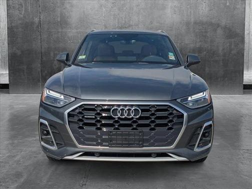 2022 Audi Q5 45 S line Premium