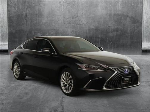 2021 Lexus ES 300h Luxury