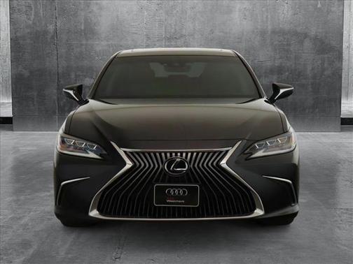 2021 Lexus ES 300h Luxury