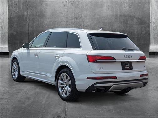 2025 Audi Q7 55 Prestige