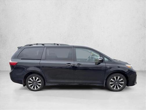 2020 Toyota Sienna Limited Premium