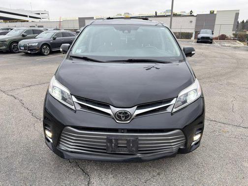 2020 Toyota Sienna Limited Premium