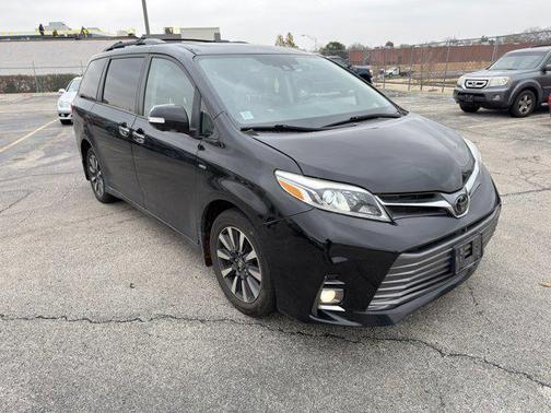 2020 Toyota Sienna Limited Premium