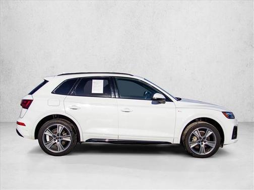 2025 Audi Q5 45 S line Premium